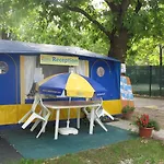 Campingplads Happy Camp Mobile Homes In Terme Catez 4*