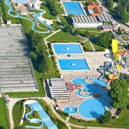 Happy Camp Mobile Homes In Terme Catez Parque de Campismo Catez ob Savi