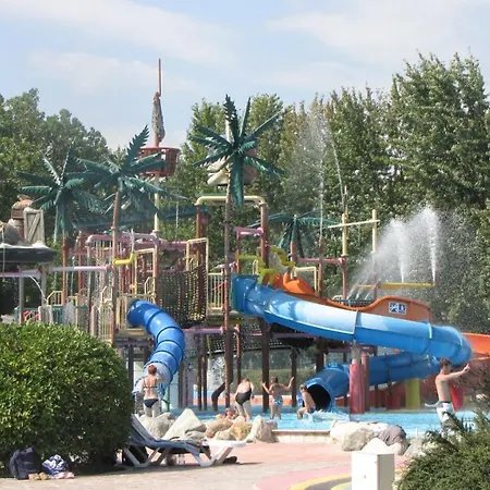 Happy Camp Mobile Homes In Terme Catez 4* Catez ob Savi