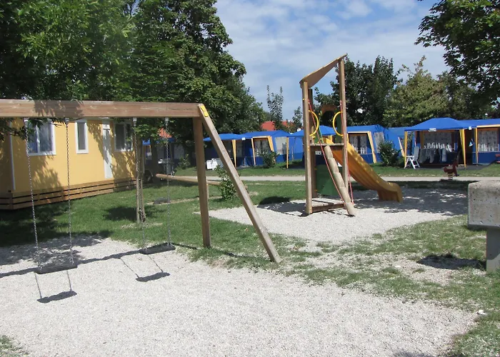 Happy Camp Mobile Homes In Terme Catez 4* Čatež ob Savi
