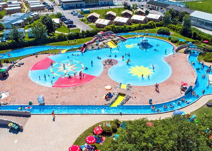 Campeggio Happy Camp Mobile Homes In Terme Catez 4*