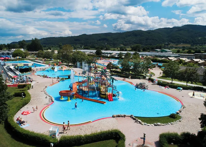 Kemping Happy Camp Mobile Homes In Terme Catez Čatež ob Savi