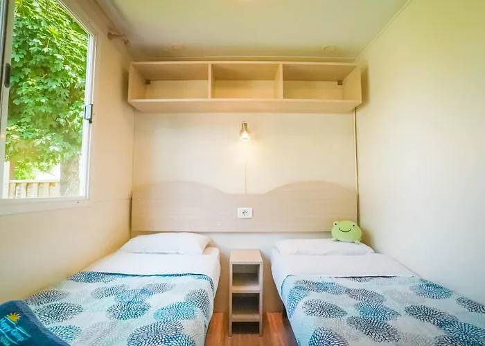 Kemping Happy Camp Mobile Homes In Terme Catez