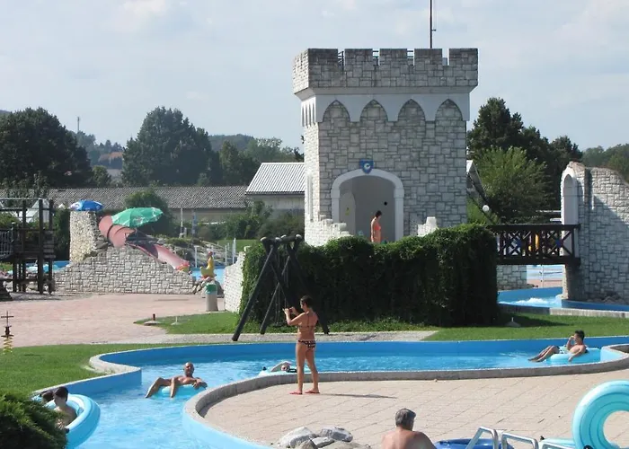 Kemping Happy Camp Mobile Homes In Terme Catez 4*